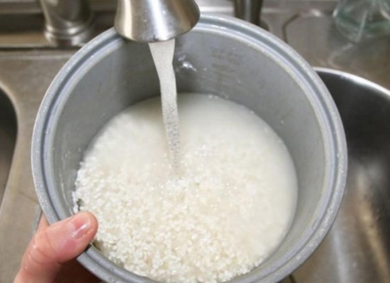 Một số sai lầm khi nấu cơm khiến hạt gạo mất chất dinh dưỡng 